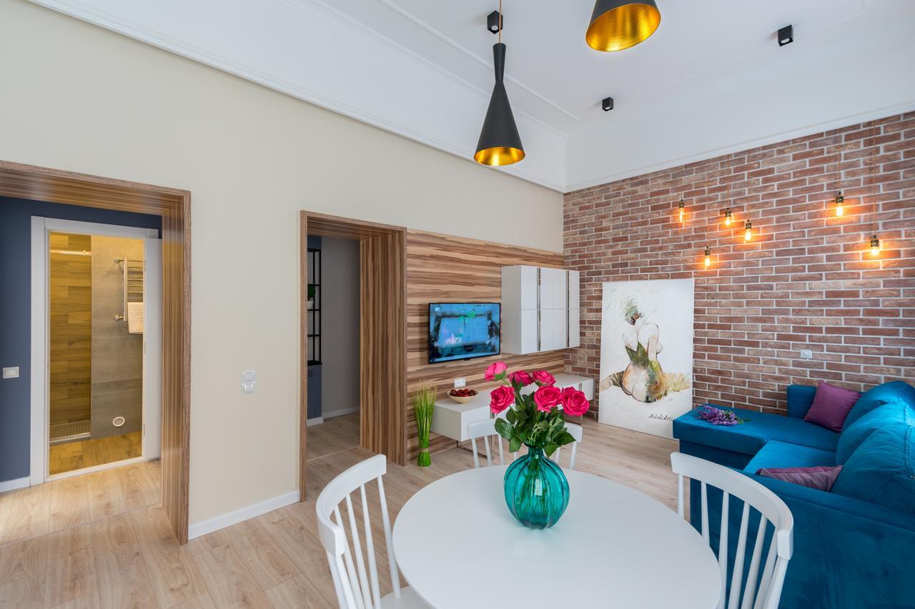 18 Sofievskaya Apartments Киев Экстерьер фото